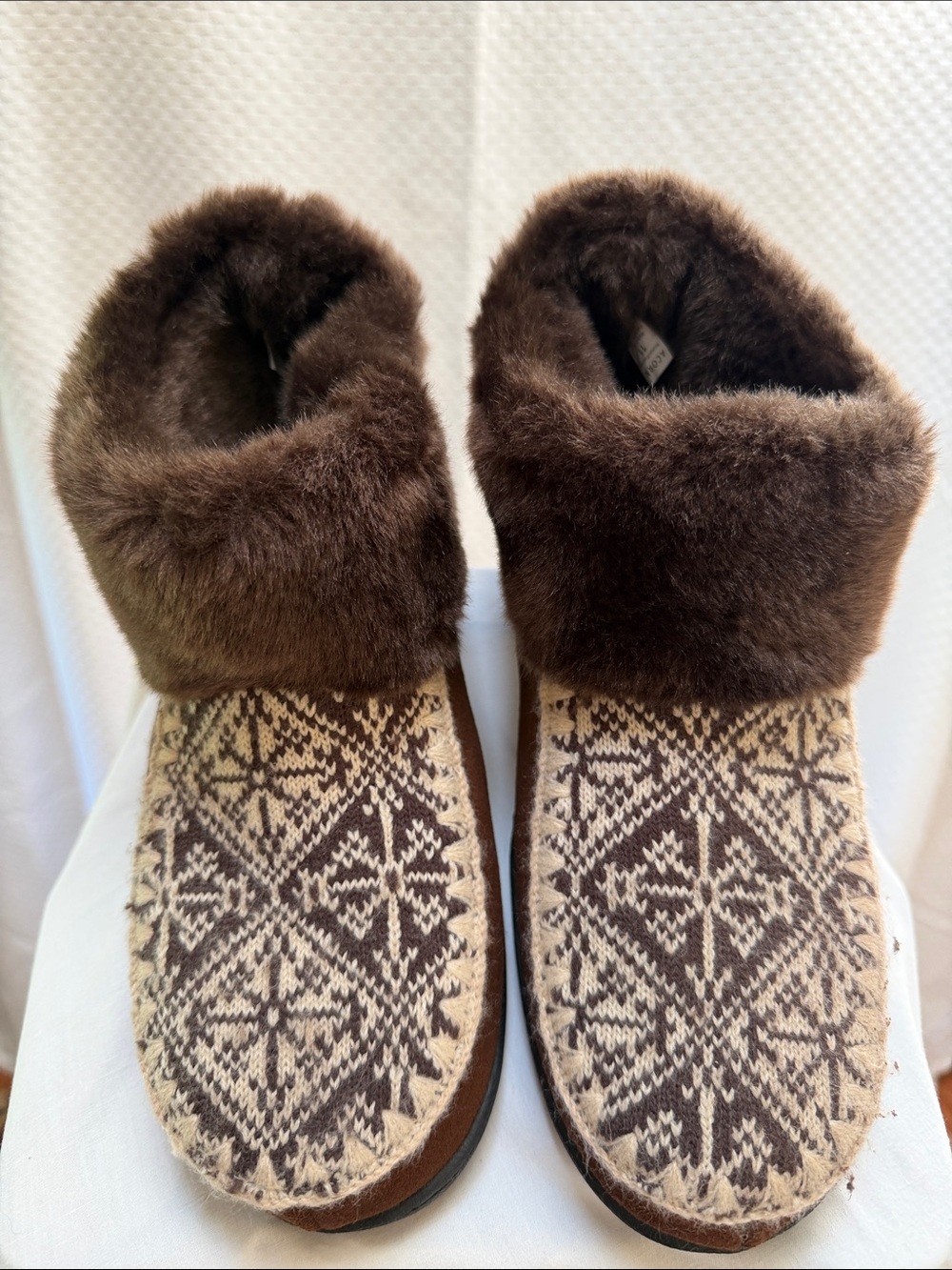 Acorn Brown and Cream Nordic Knit Fur Cuff Slip-On Slippers